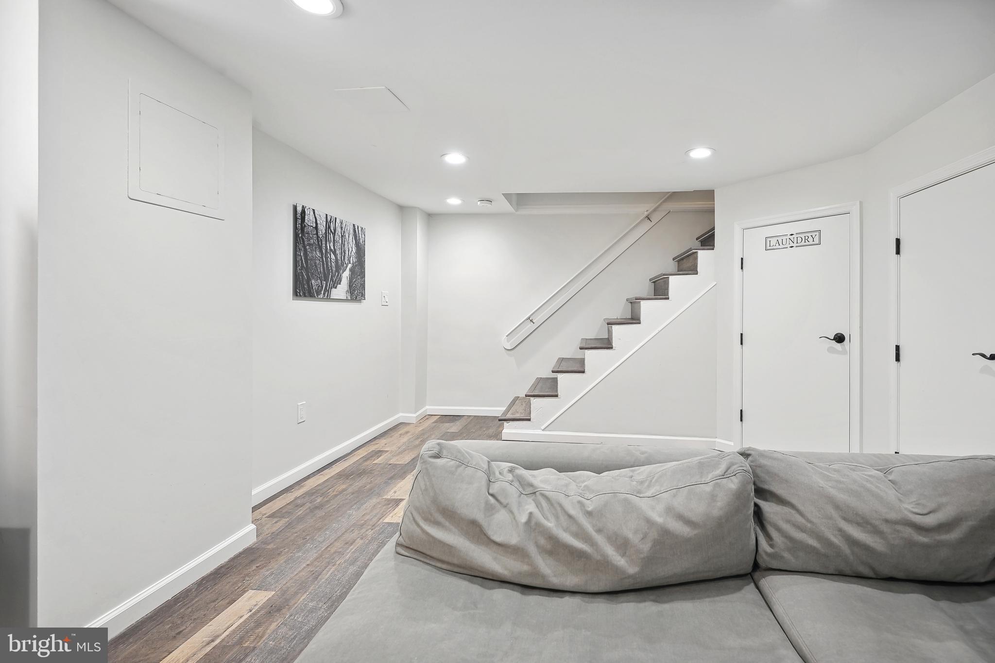 WOODACRES - Residential