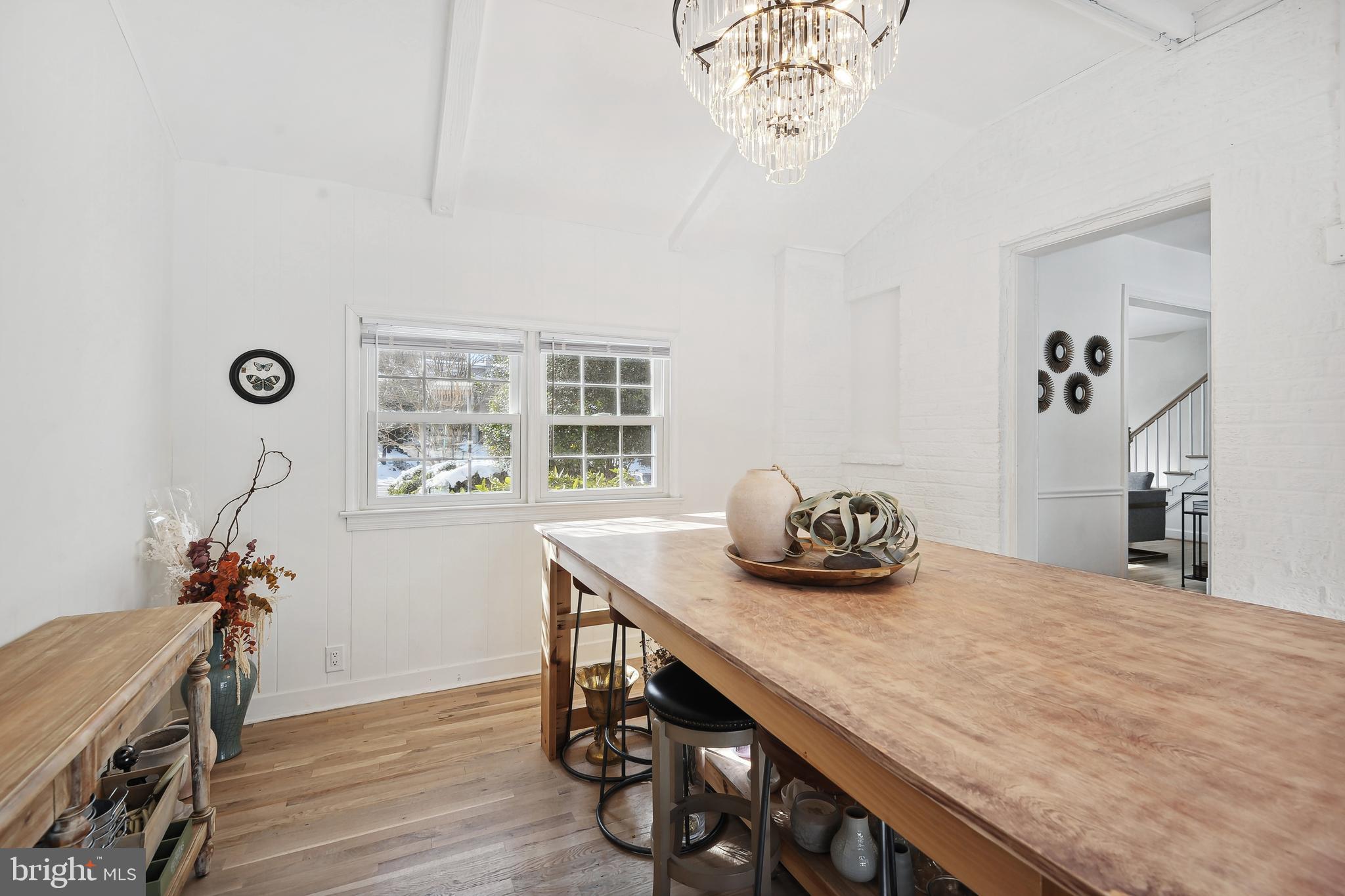 WOODACRES - Residential