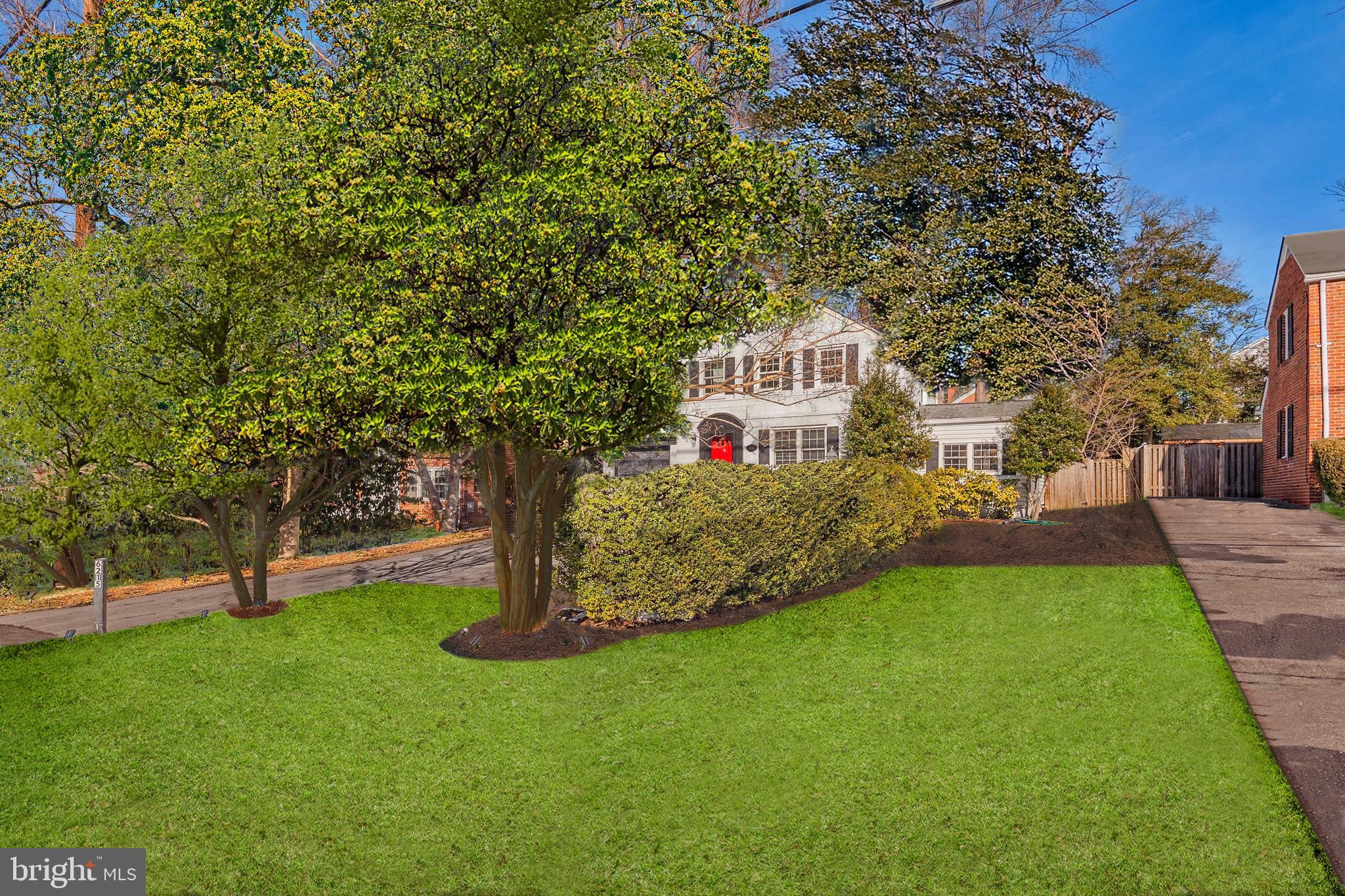 WOODACRES - Residential