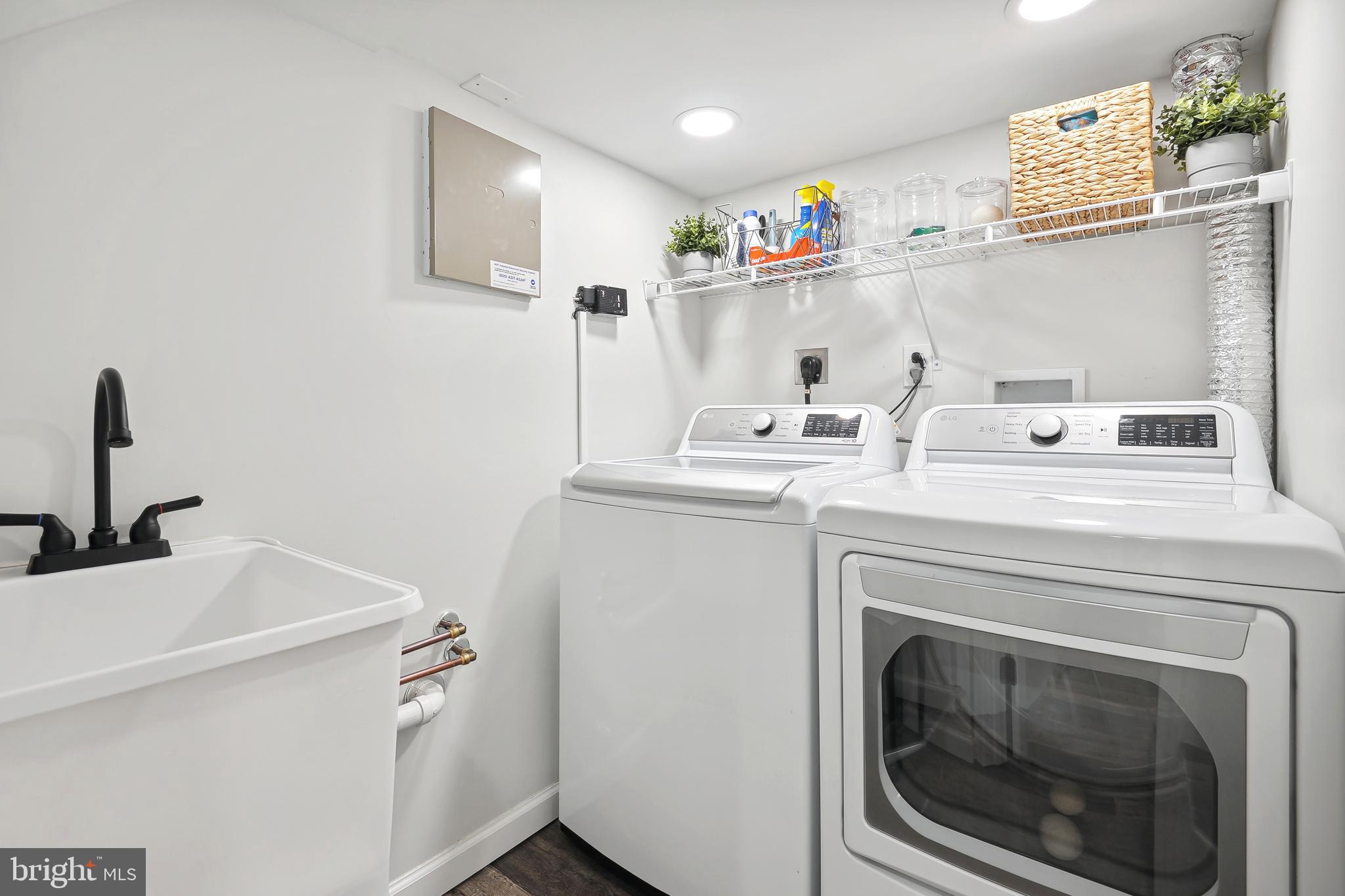 WOODACRES - Residential