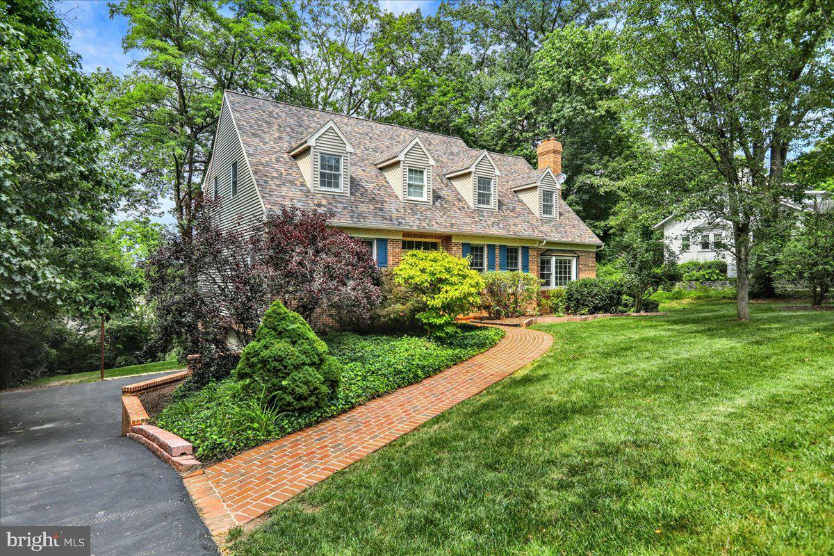 61 GRANDVIEW