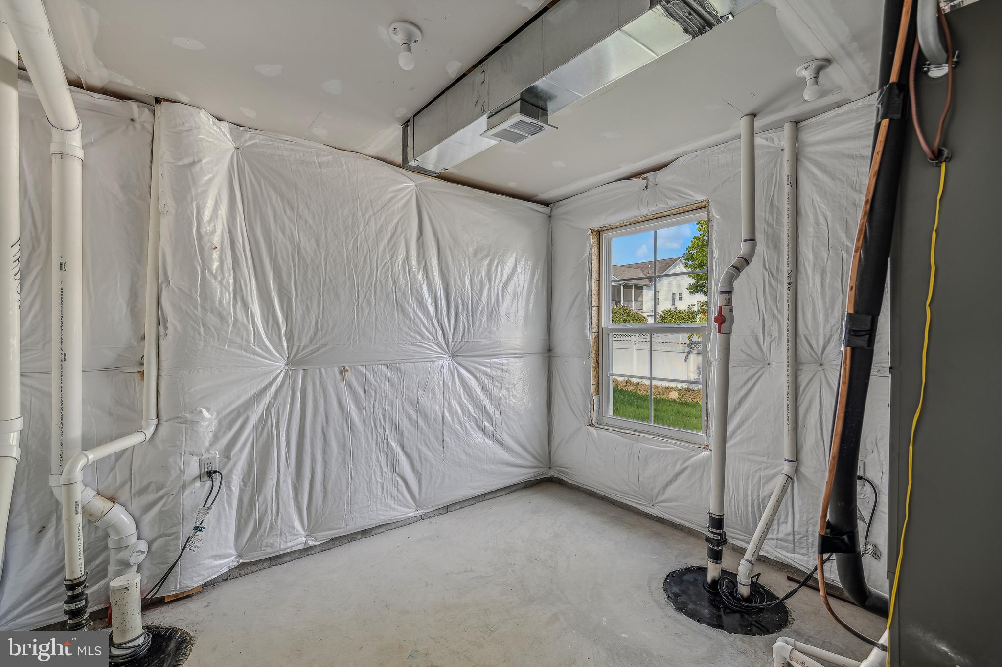 OVERLOOK AT RIVERSIDE - Residential Lease