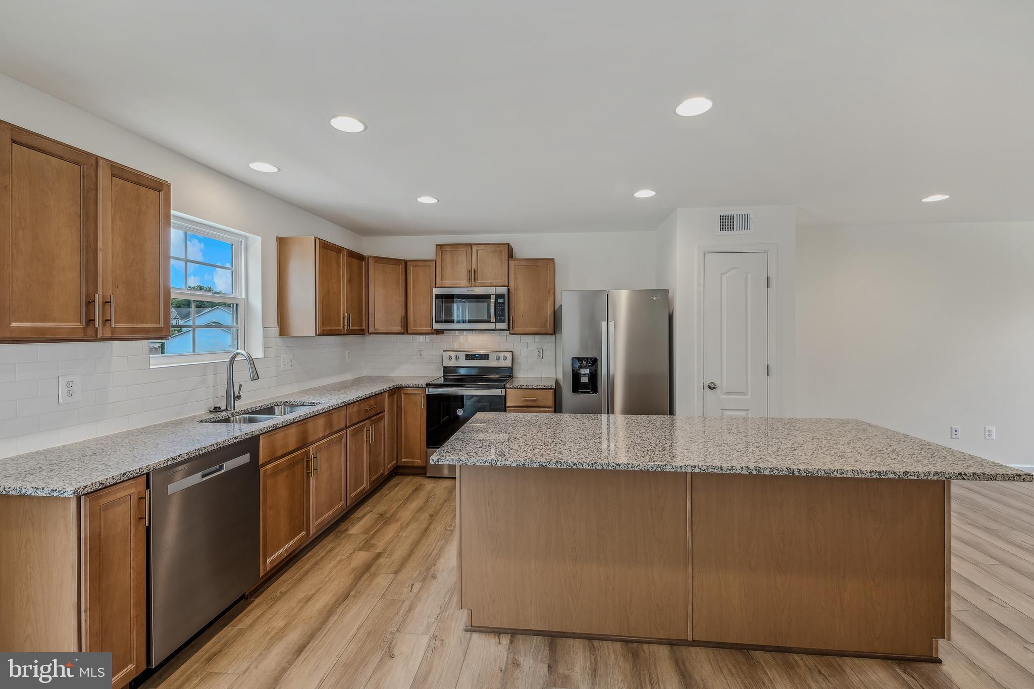 OVERLOOK AT RIVERSIDE - Residential Lease