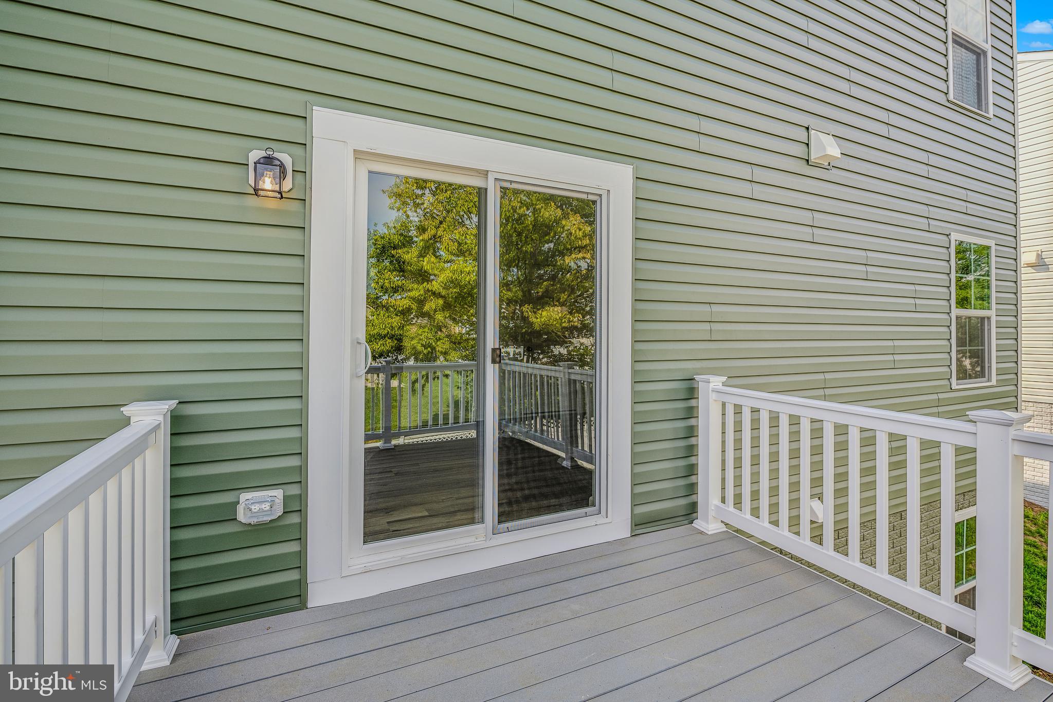 OVERLOOK AT RIVERSIDE - Residential Lease