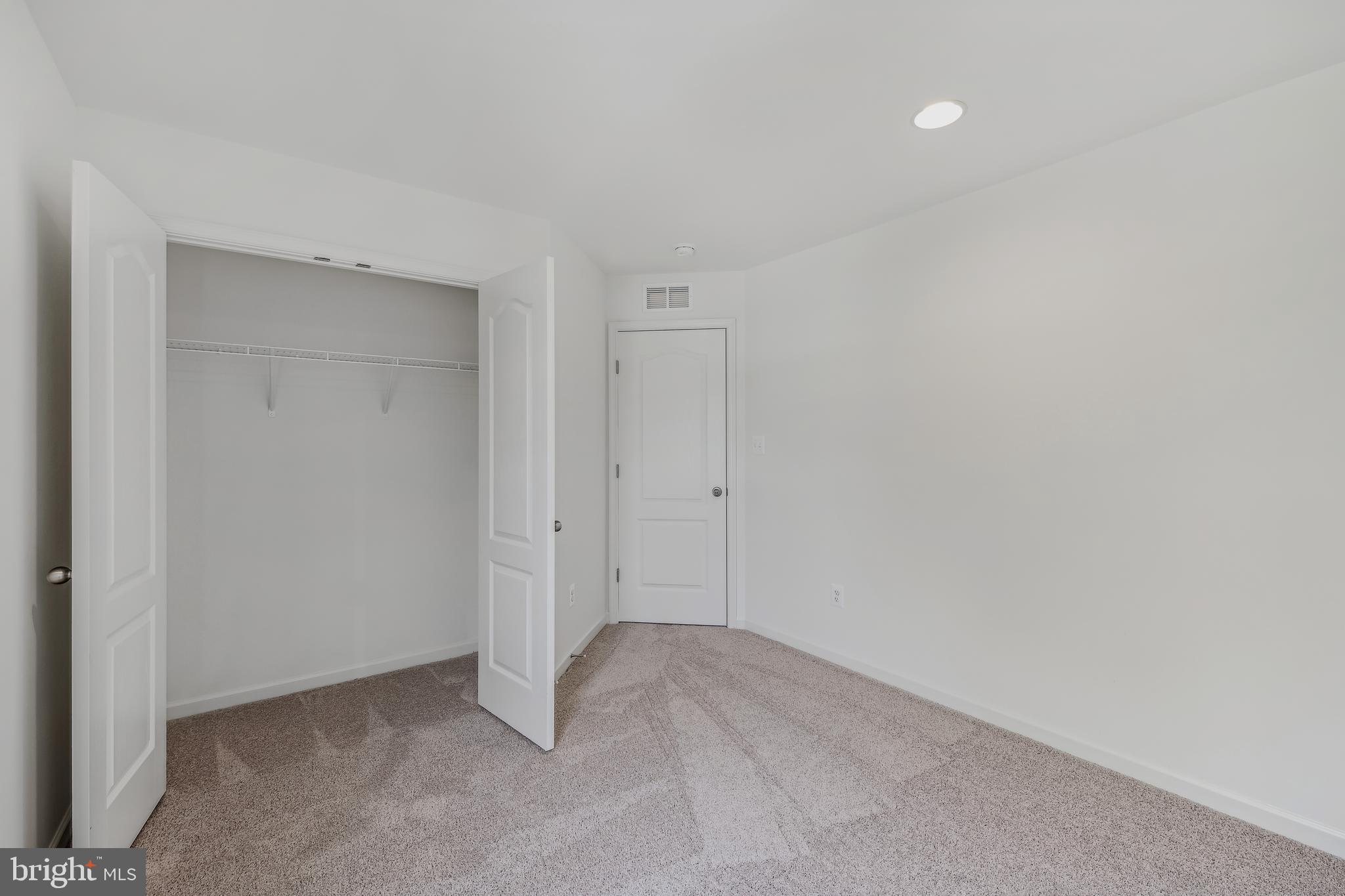 OVERLOOK AT RIVERSIDE - Residential Lease