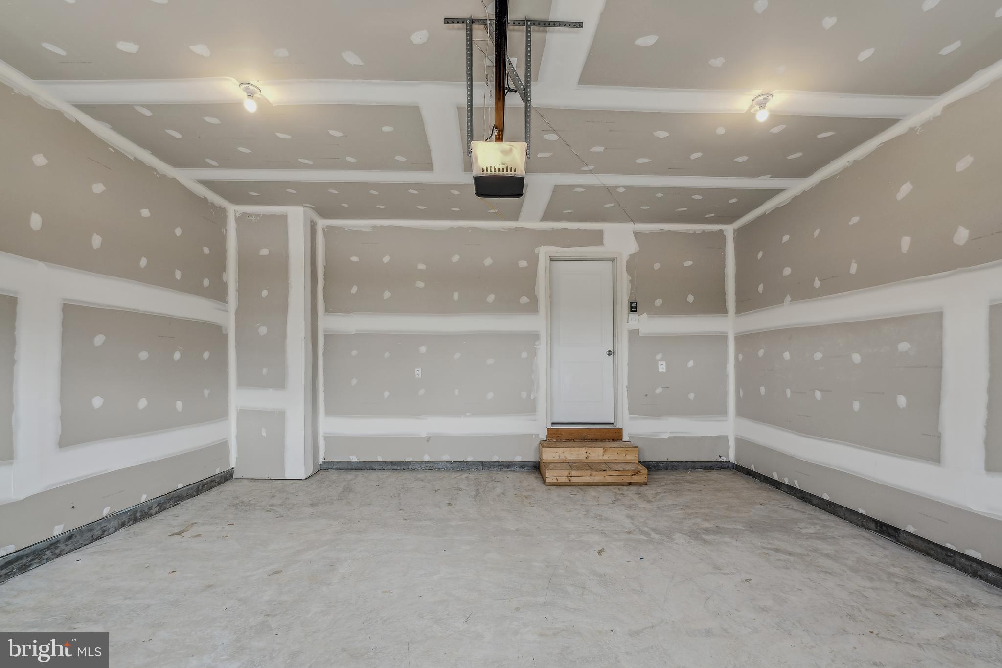 OVERLOOK AT RIVERSIDE - Residential Lease