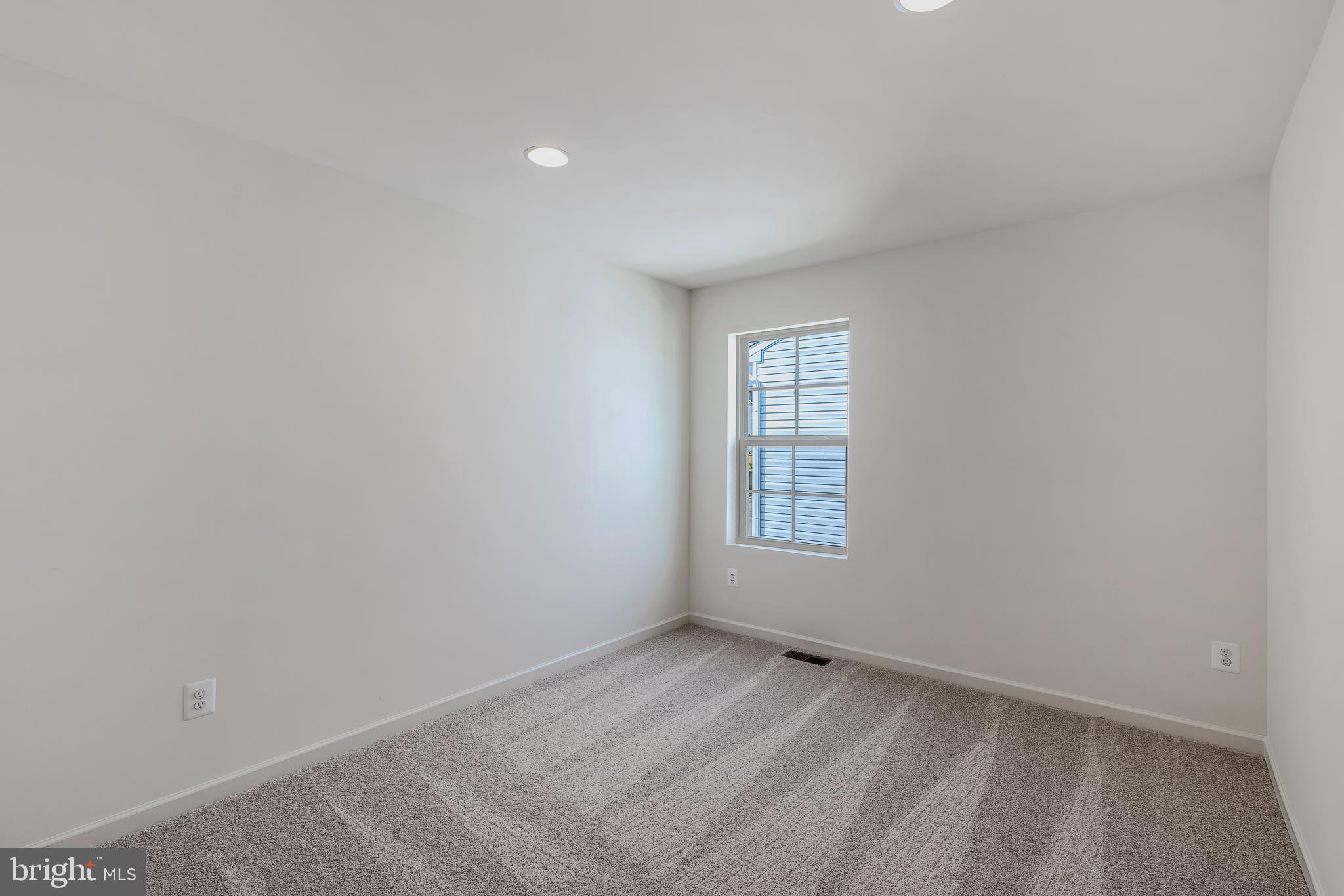 OVERLOOK AT RIVERSIDE - Residential Lease