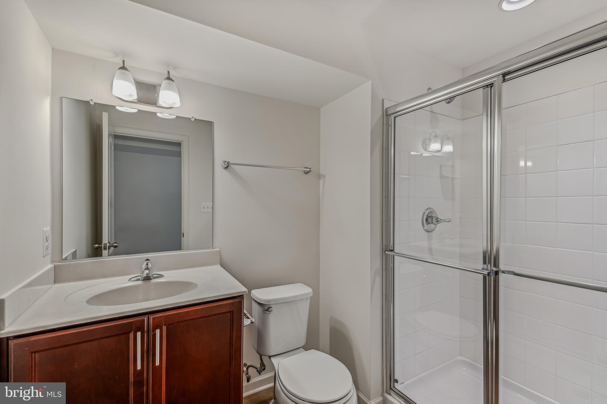 OVERLOOK AT RIVERSIDE - Residential Lease