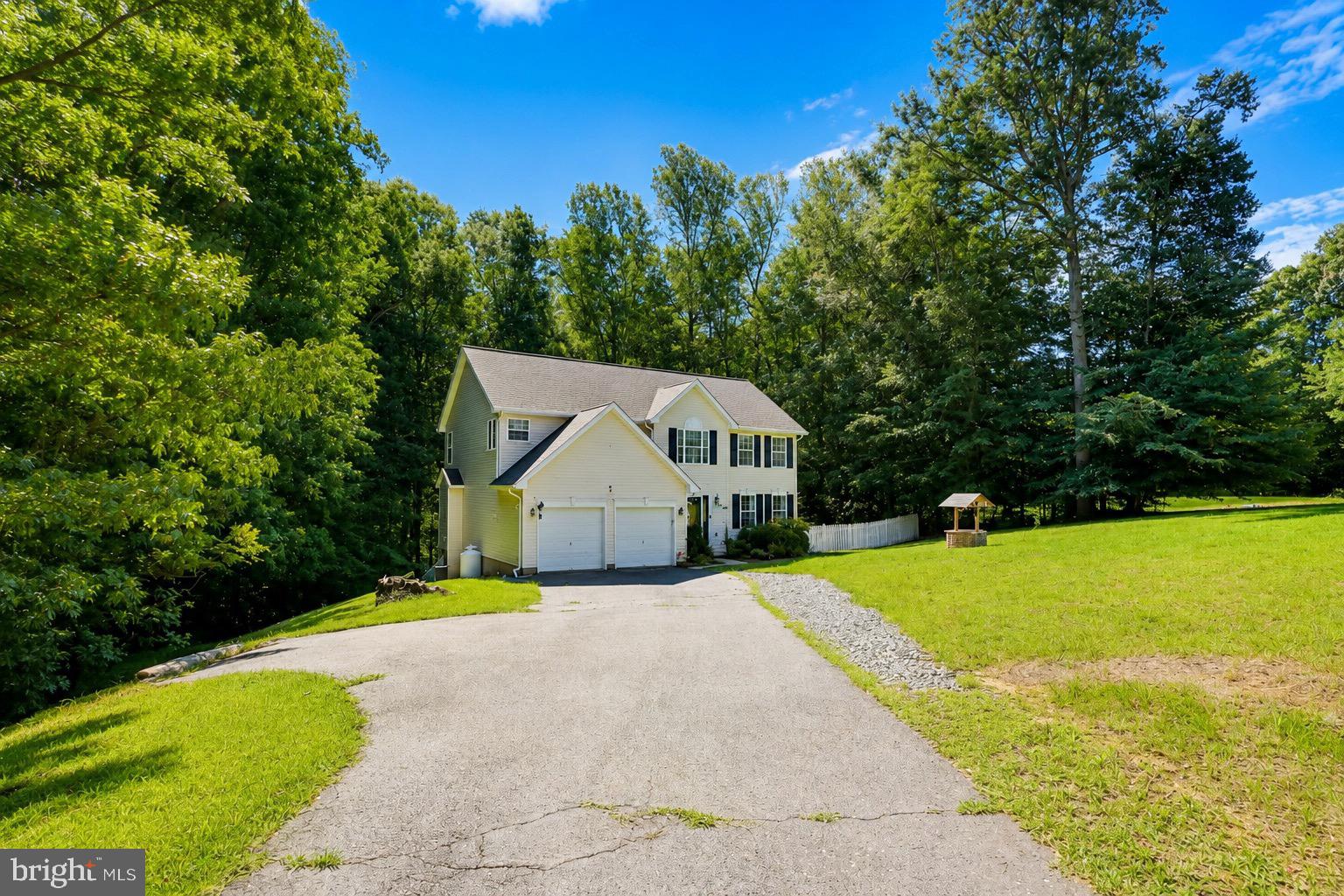 6157 TROTTERS GLEN DRIVE