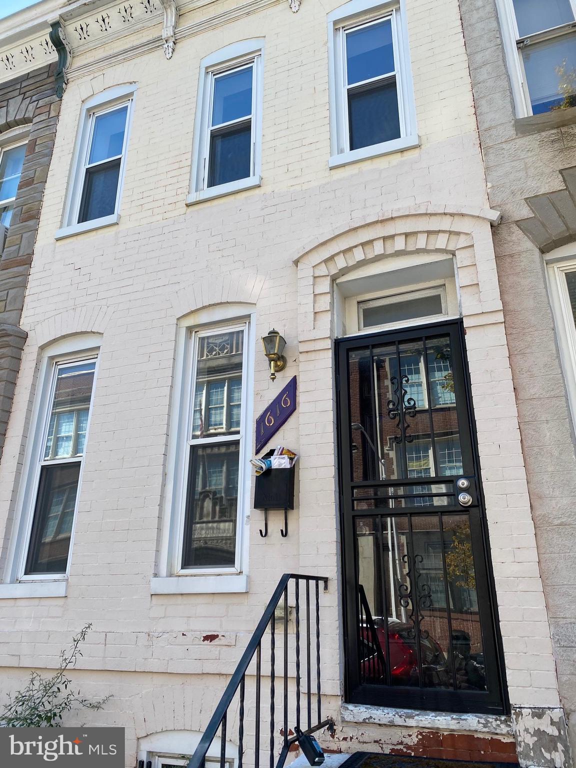 SANDTOWN-WINCHESTER - Residential