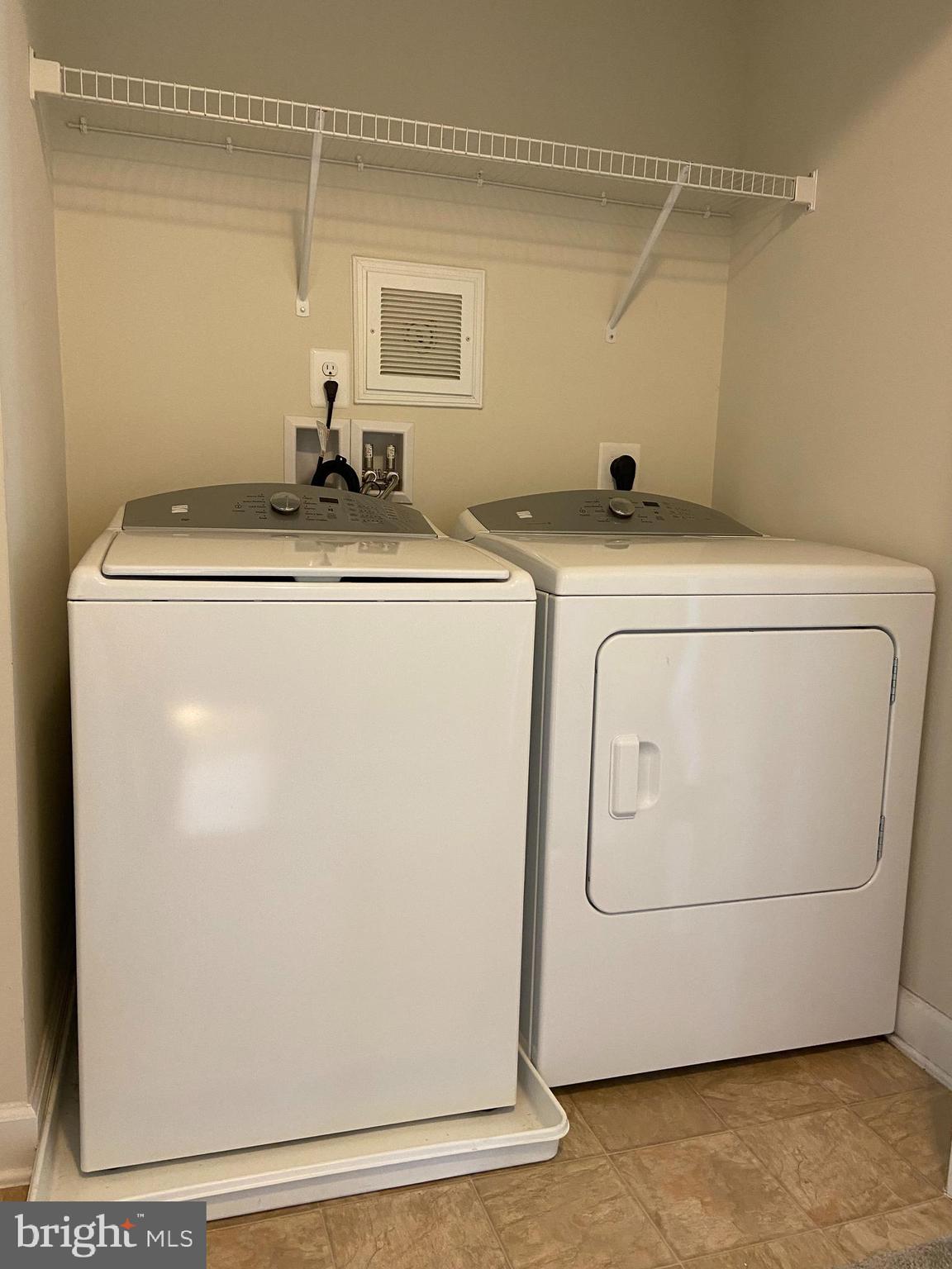 JEFFERSON PLACE - Residential Lease