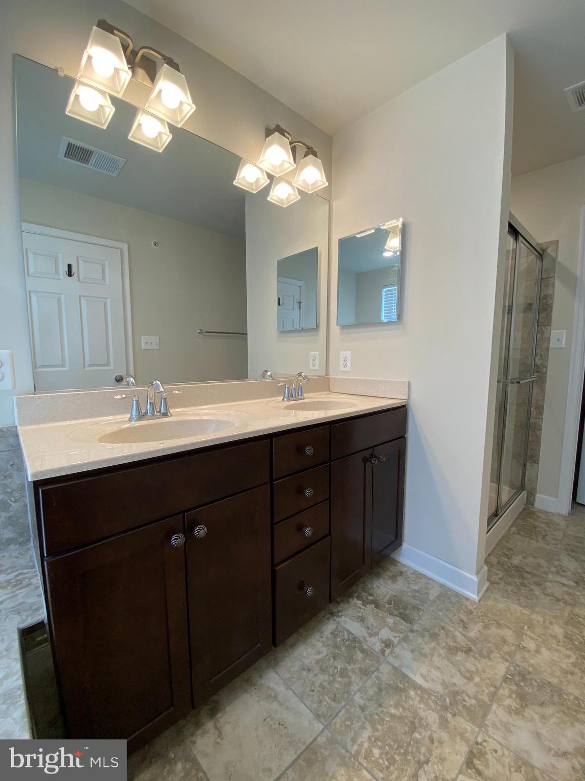 JEFFERSON PLACE - Residential Lease