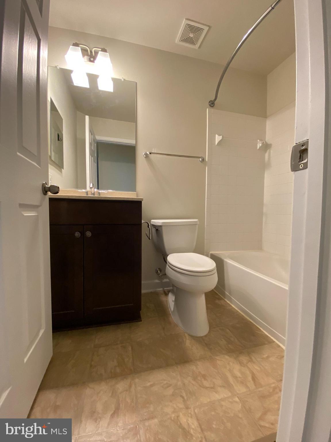 JEFFERSON PLACE - Residential Lease