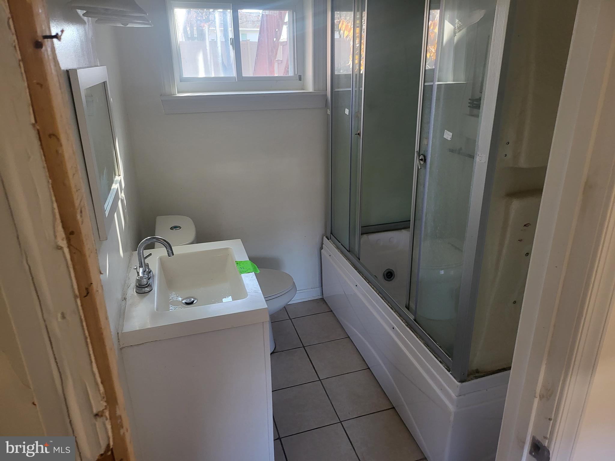 SUNRISE PLAT FIVE - Residential