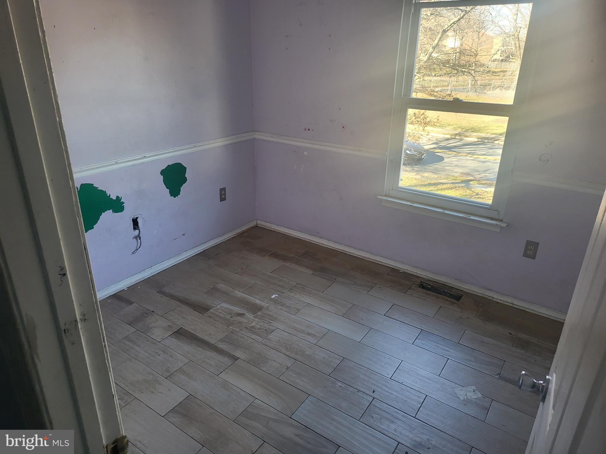 SUNRISE PLAT FIVE - Residential