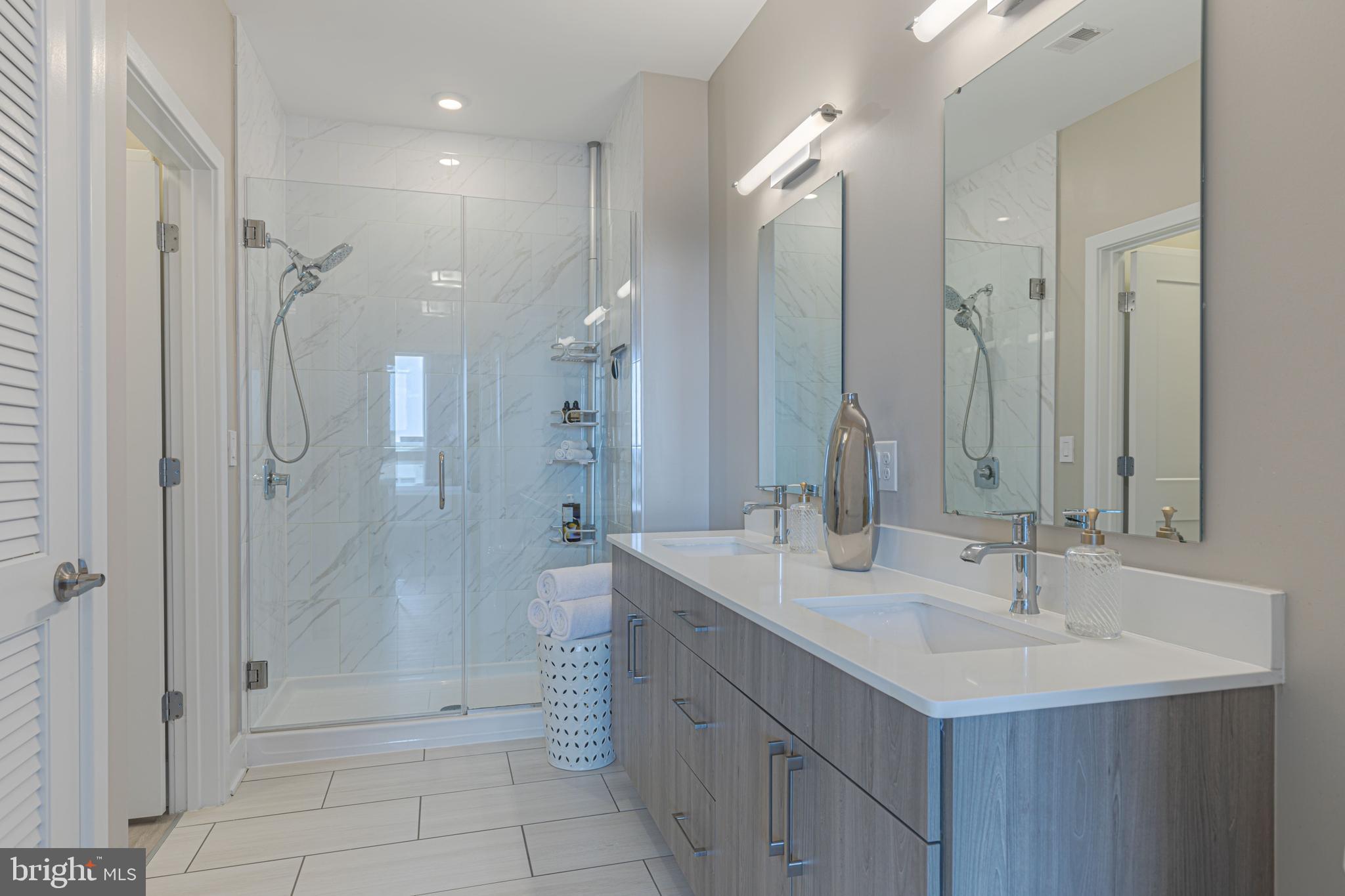 NATIONAL HARBOR - Residential