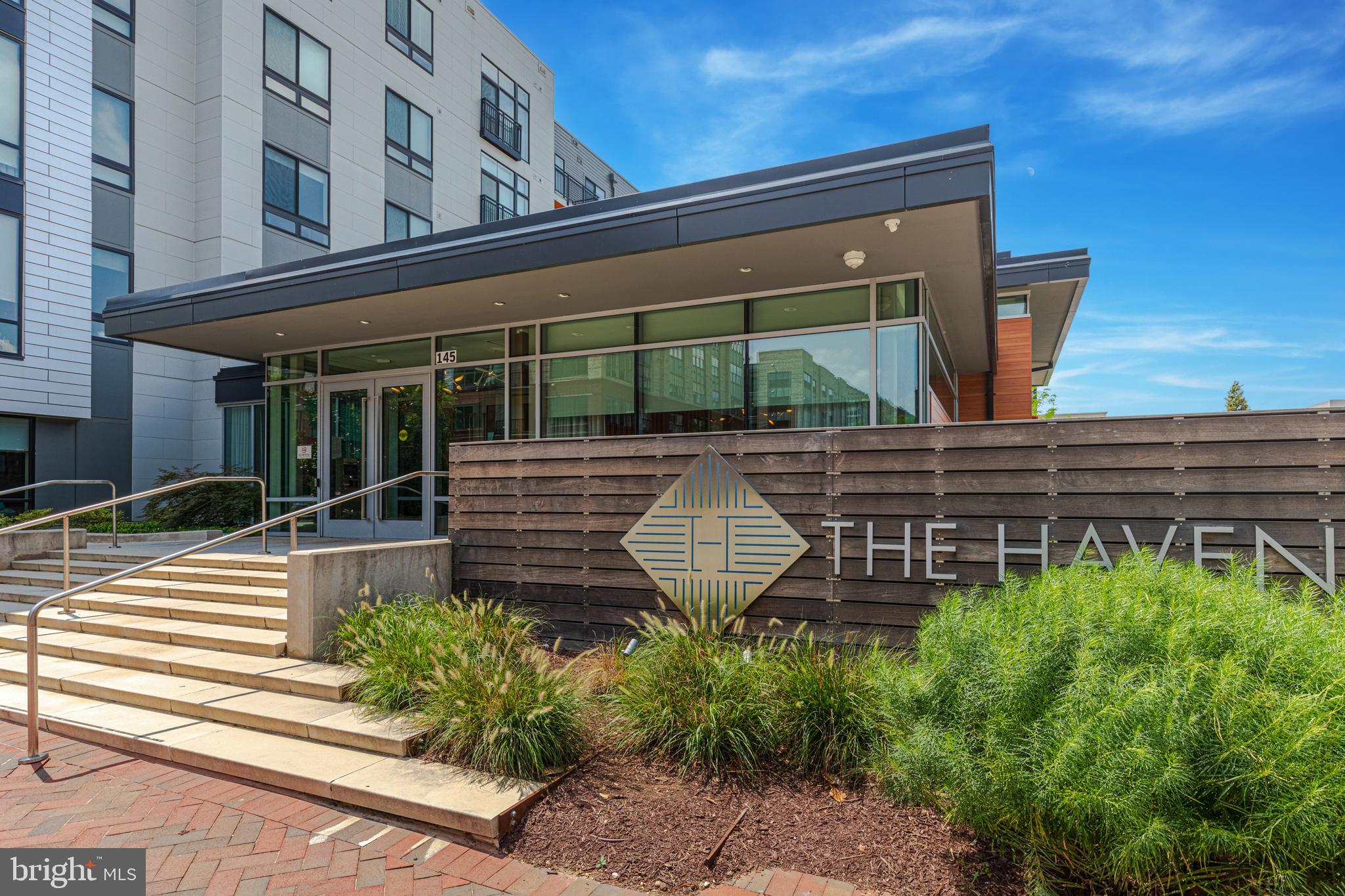 NATIONAL HARBOR - Residential