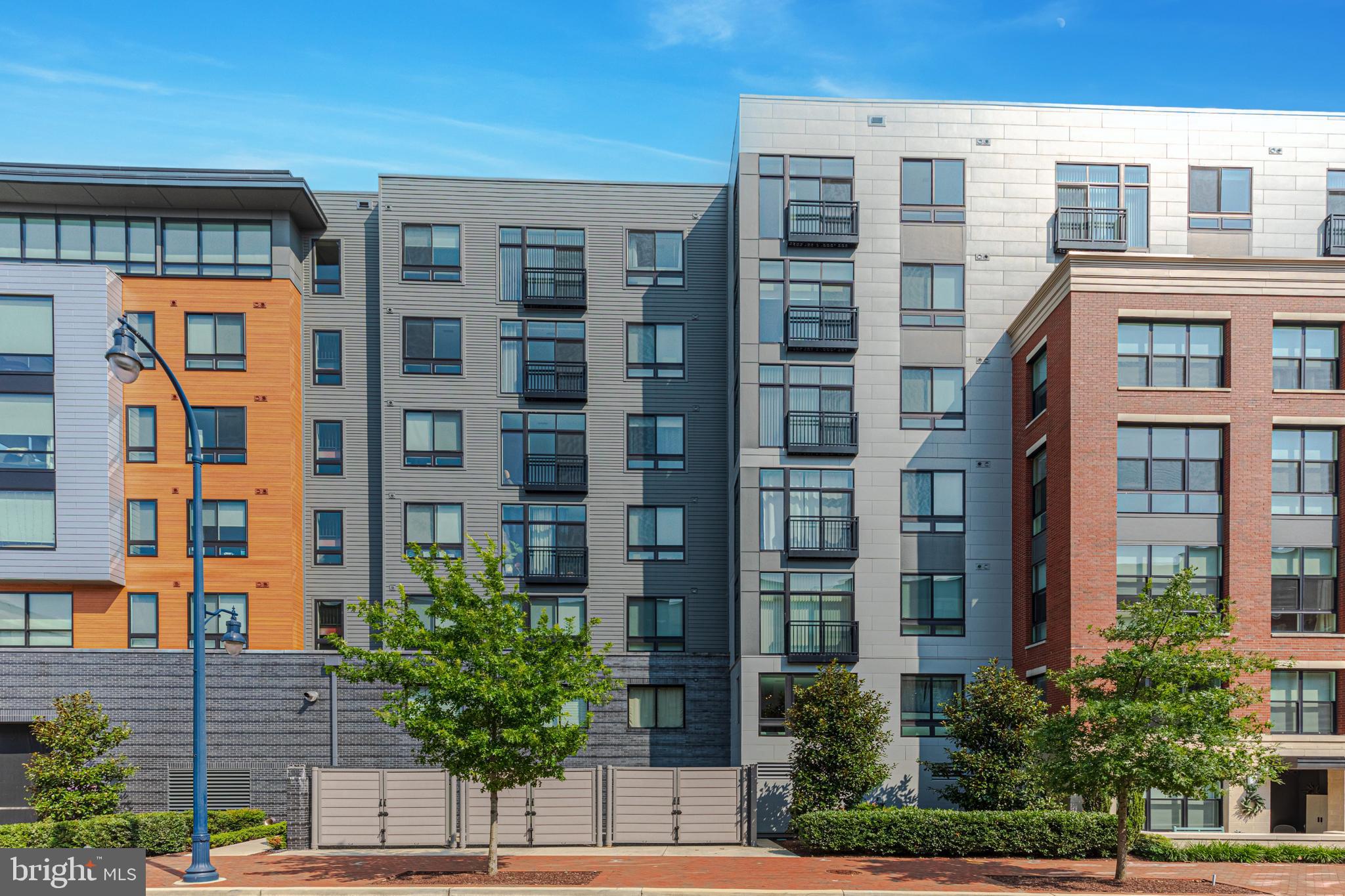 NATIONAL HARBOR - Residential