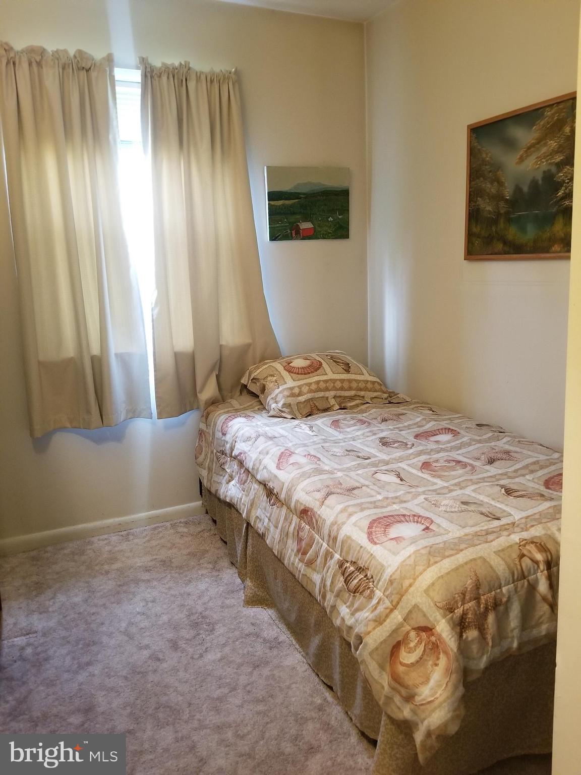 VAN DYKE MANOR - Residential