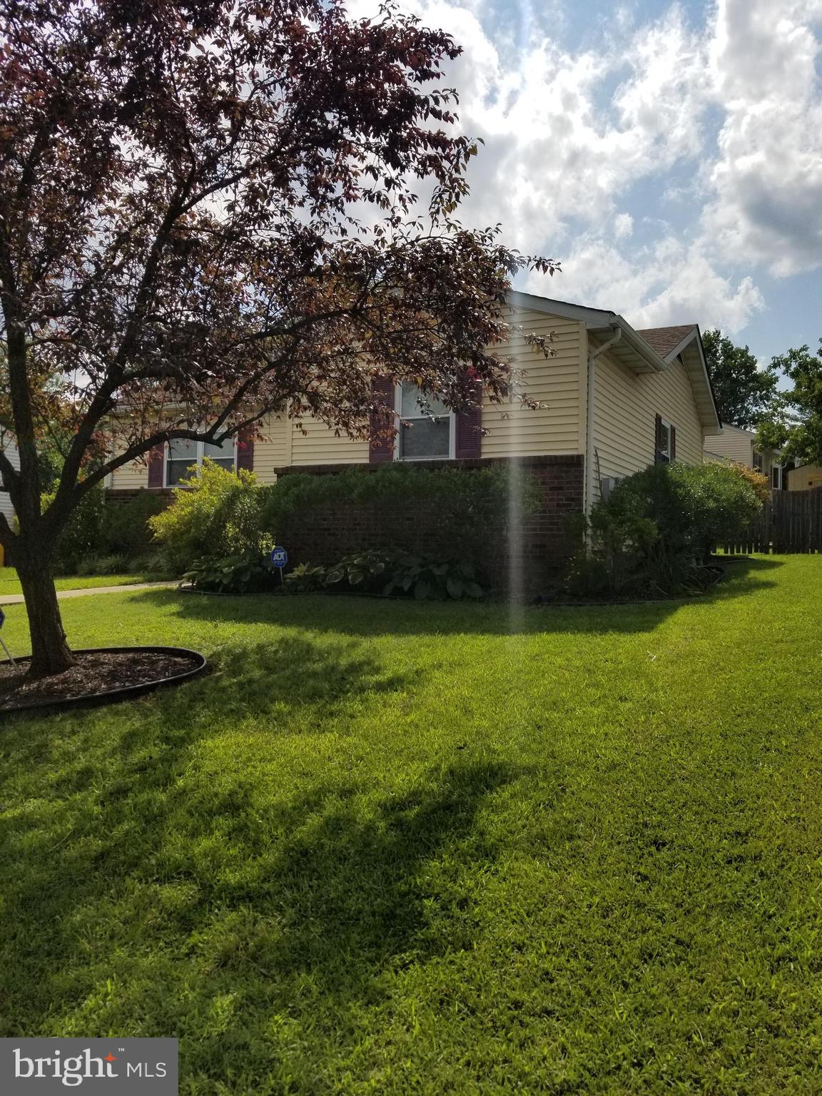 VAN DYKE MANOR - Residential