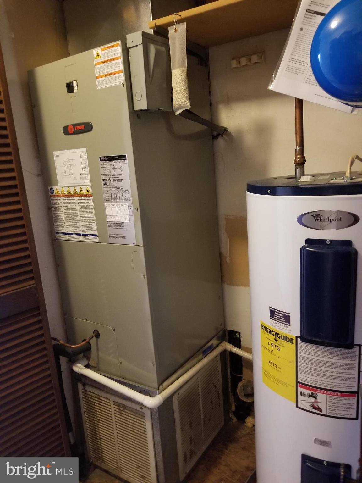 VAN DYKE MANOR - Residential