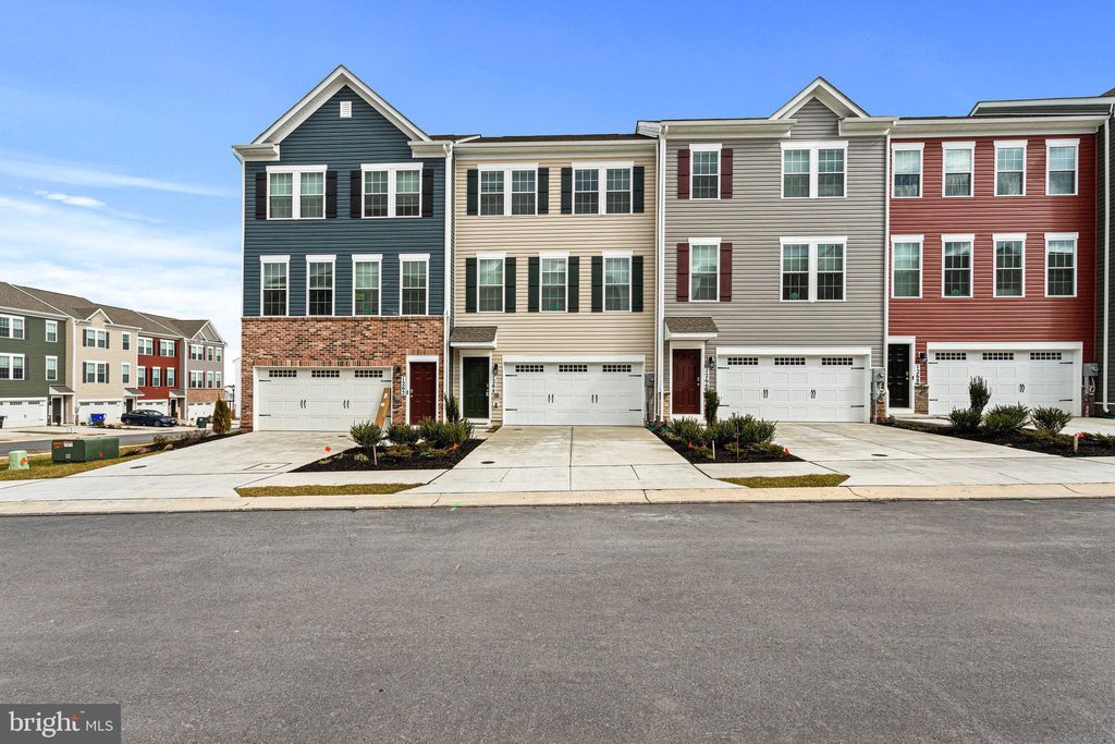 Photo of 1264 Apollo Drive, FREDERICK, MD 21702 (MLS # MDFR2072668)