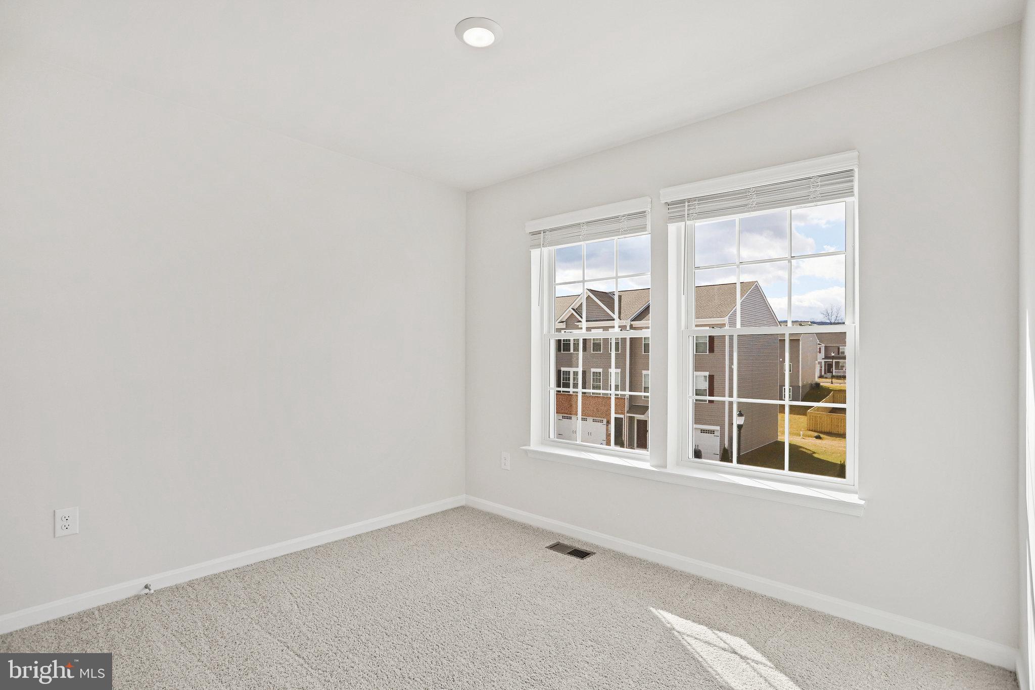 TUSCARORA CREEK - Residential Lease