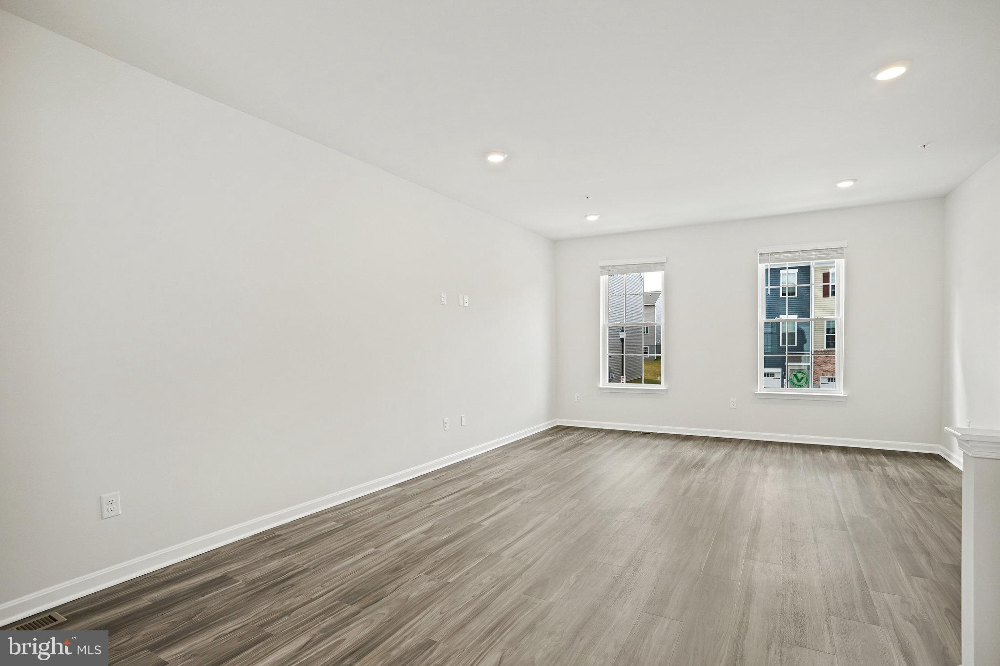 TUSCARORA CREEK - Residential Lease