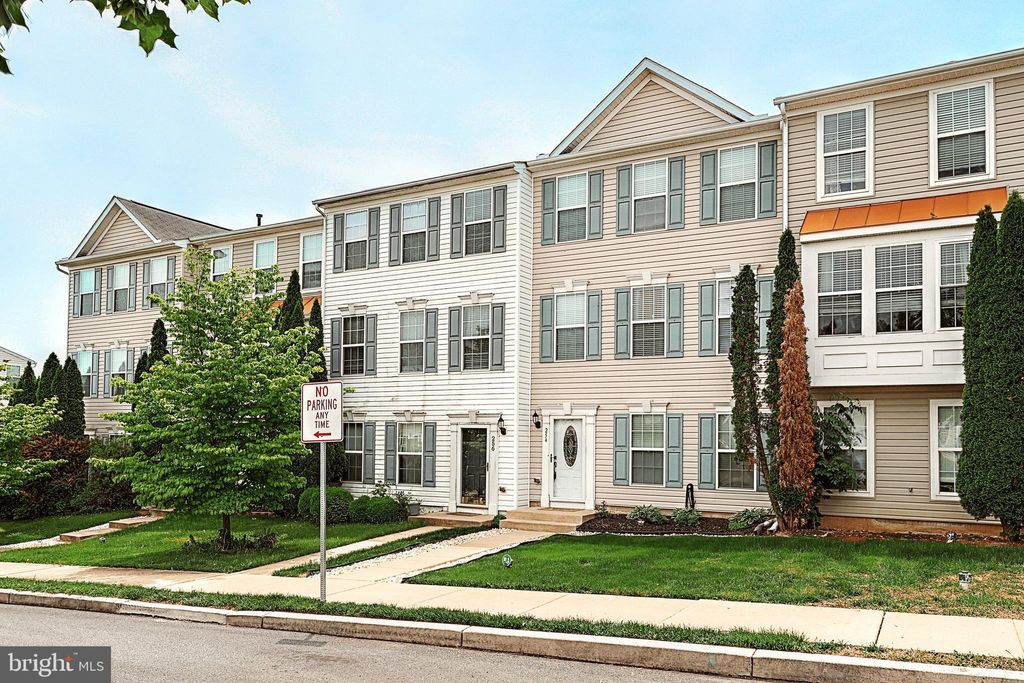 Photo of 254 KENTSHIRE DR, LANCASTER, PA 17603 (MLS # PALA2035250)