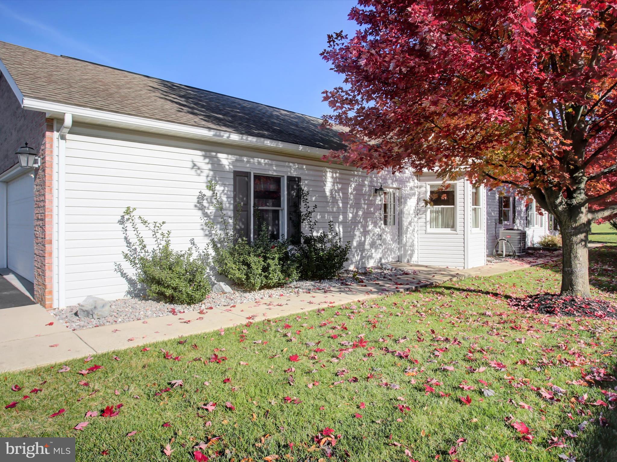 MAPLE RUN - Residential