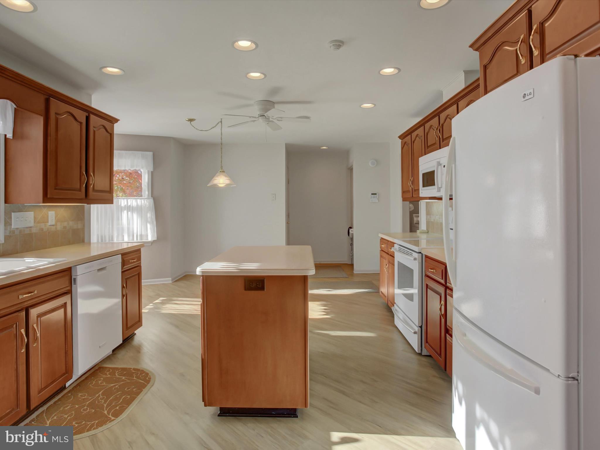 MAPLE RUN - Residential