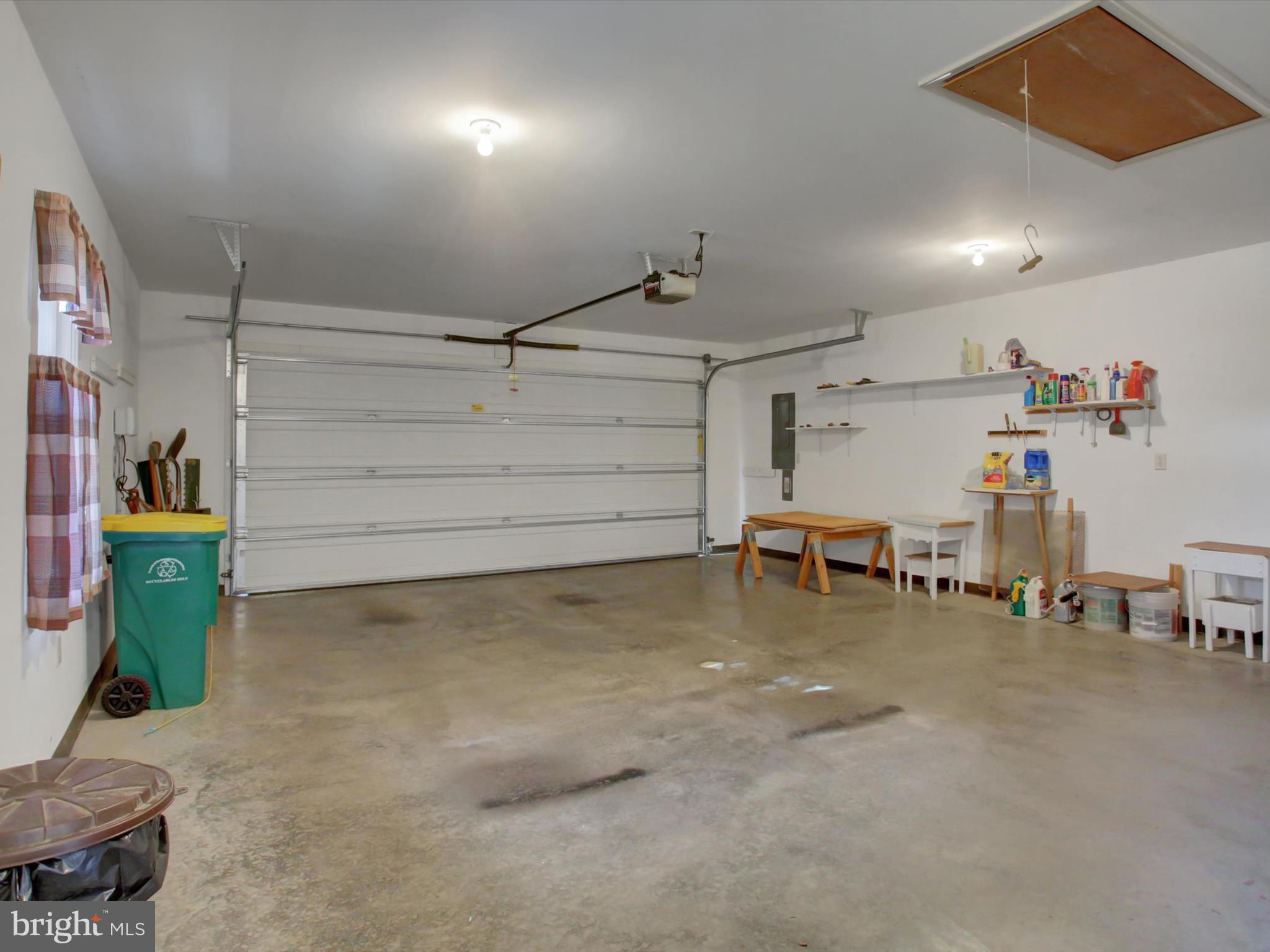 MAPLE RUN - Residential