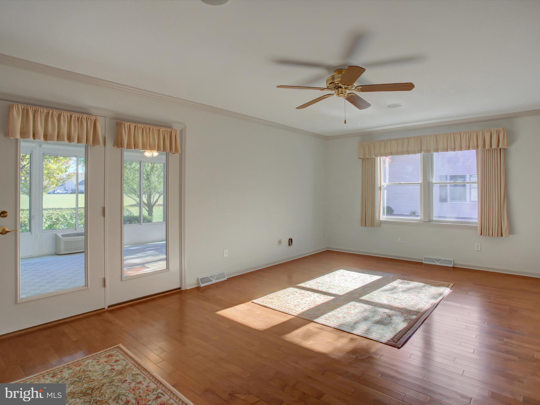 MAPLE RUN - Residential