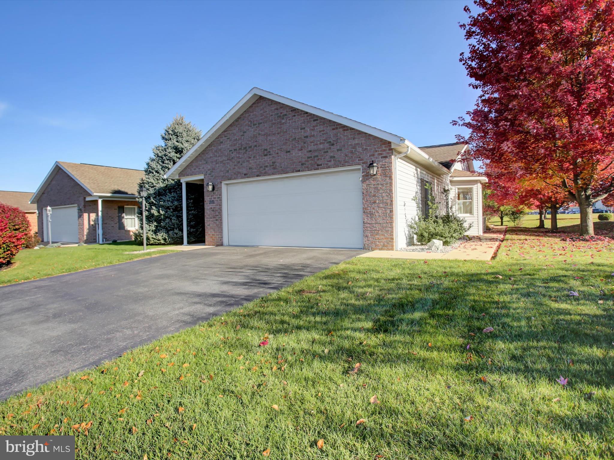 MAPLE RUN - Residential