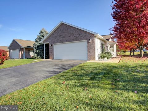 261 JUSTINE DRIVE CHAMBERSBURG PA 17201