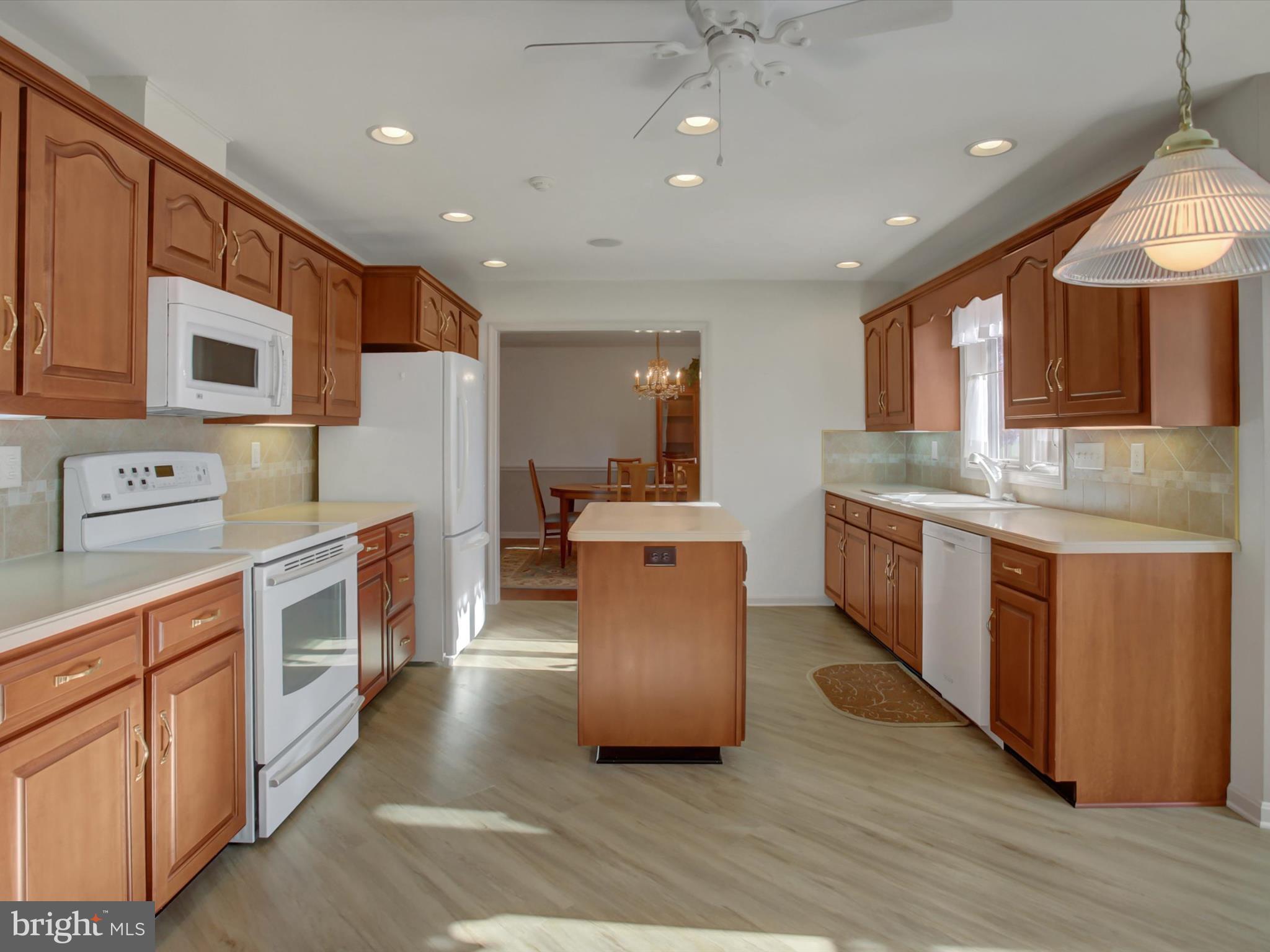 MAPLE RUN - Residential