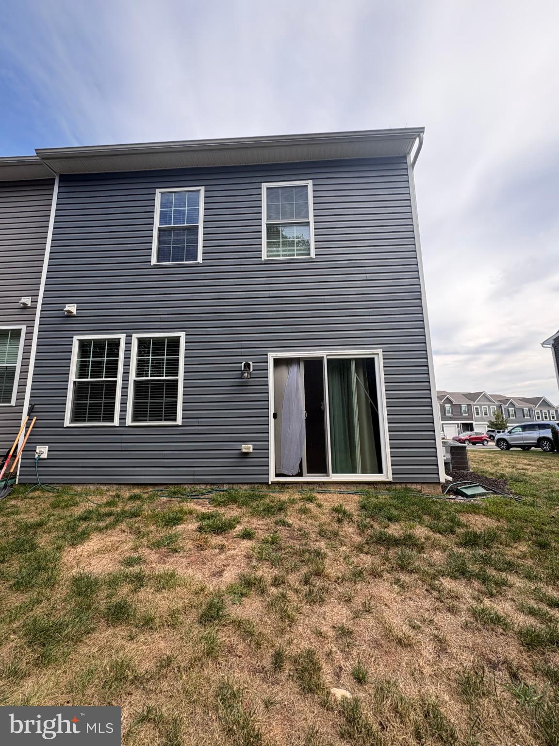 LOCUST RUN TOWNHOMES - Residential Lease