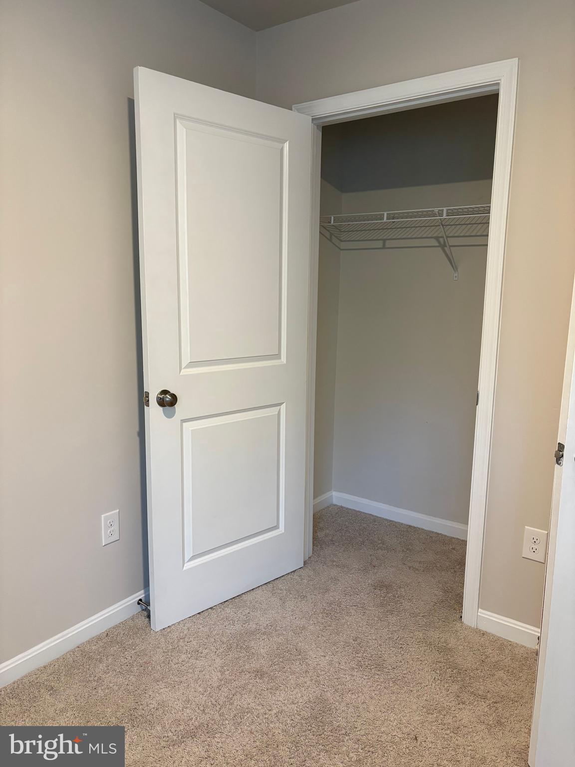 LOCUST RUN TOWNHOMES - Residential Lease