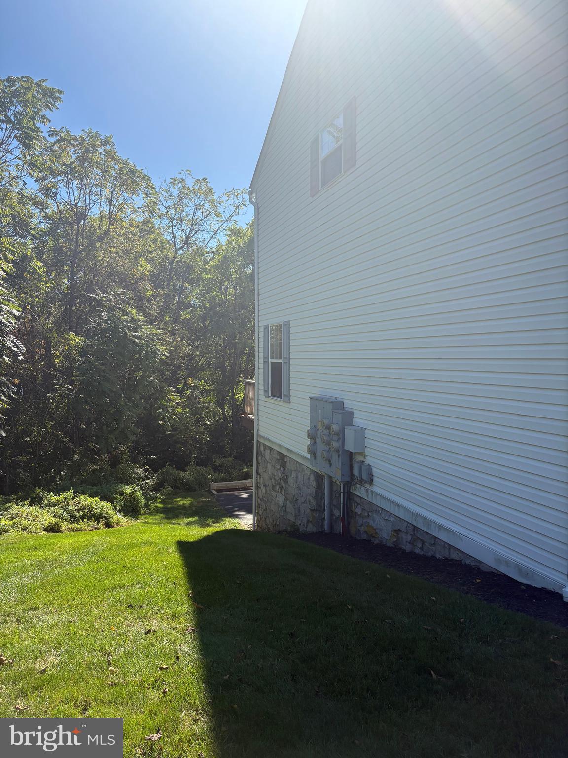 LOCUST RUN TOWNHOMES - Residential Lease