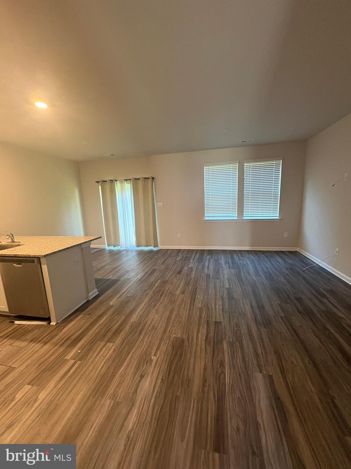 LOCUST RUN TOWNHOMES - Residential Lease