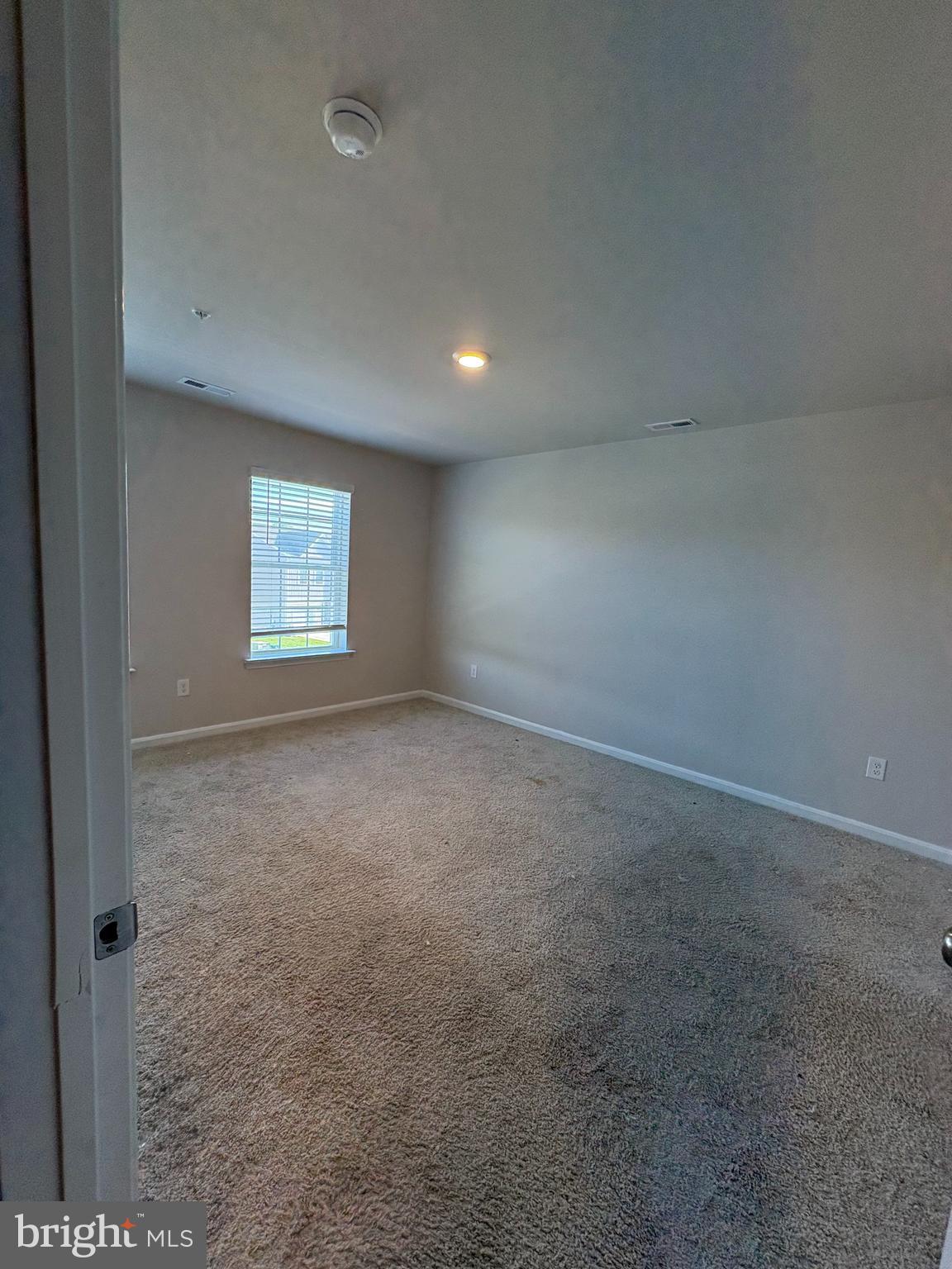 LOCUST RUN TOWNHOMES - Residential Lease