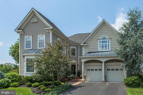 22833 HIGHCREST CIRCLE BRAMBLETON VA 20148