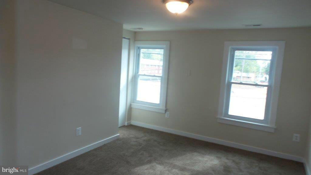 LAUREL ADDITION - Residential Lease