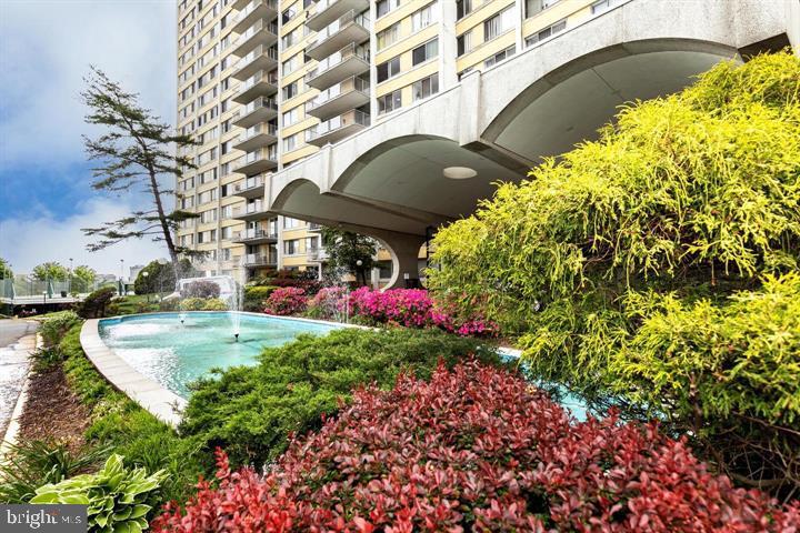 THE FOUNTAINS - Residential