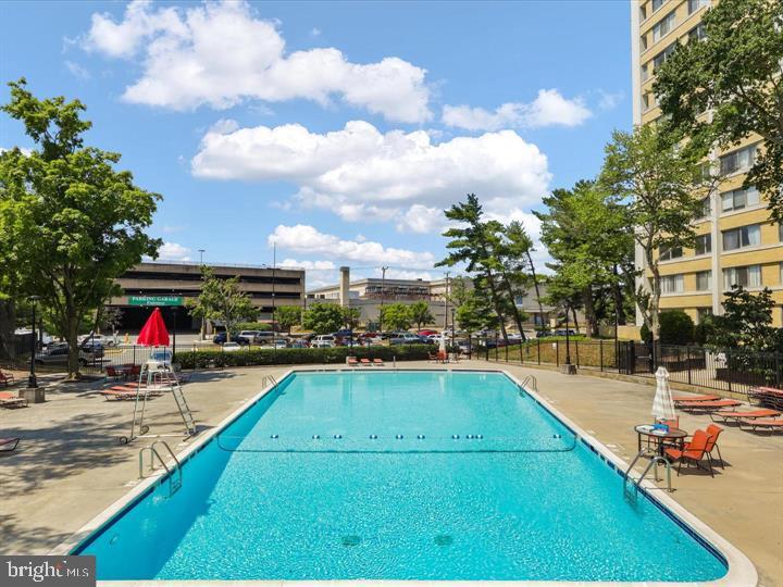 THE FOUNTAINS - Residential