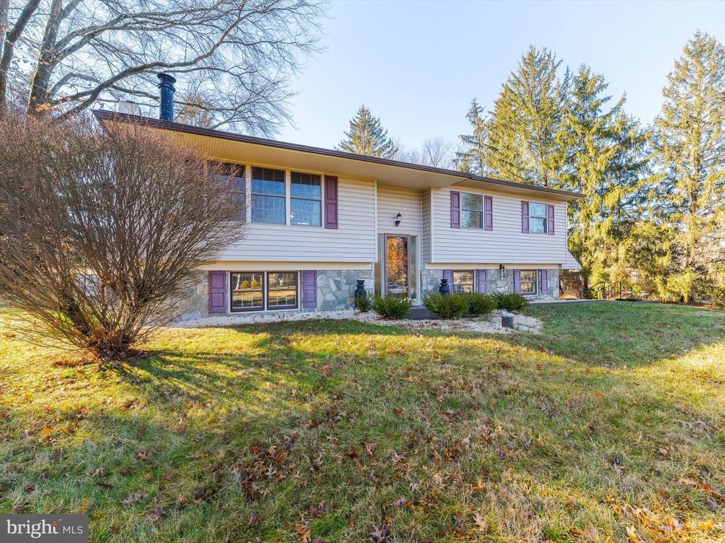 Photo of 3210 Hogarth Lane, COLLEGEVILLE, PA 19426 (MLS # PAMC2165144)