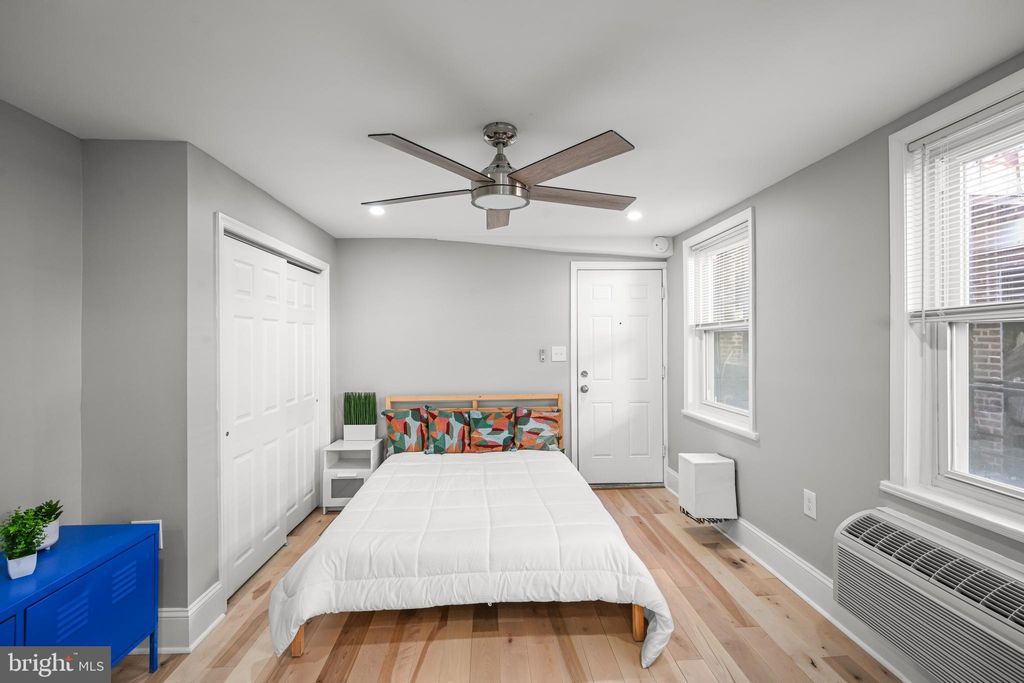 Photo of 321 S 16th Street #3R, PHILADELPHIA, PA 19102 (MLS # PAPH2569692)