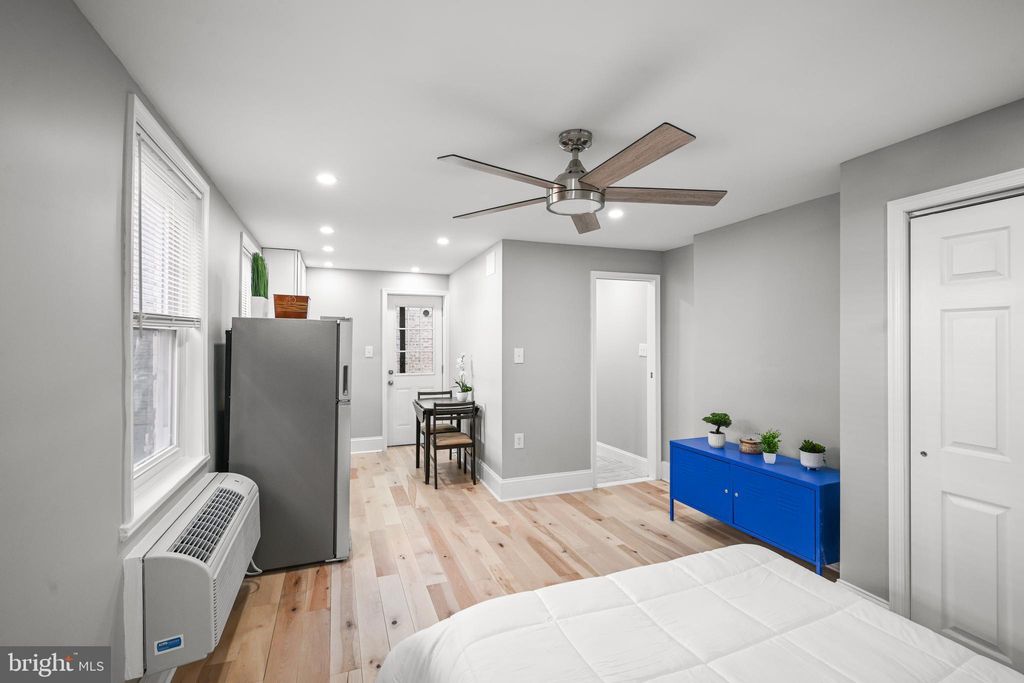 Photo of 321 S 16th Street #3R, PHILADELPHIA, PA 19102 (MLS # PAPH2569692)