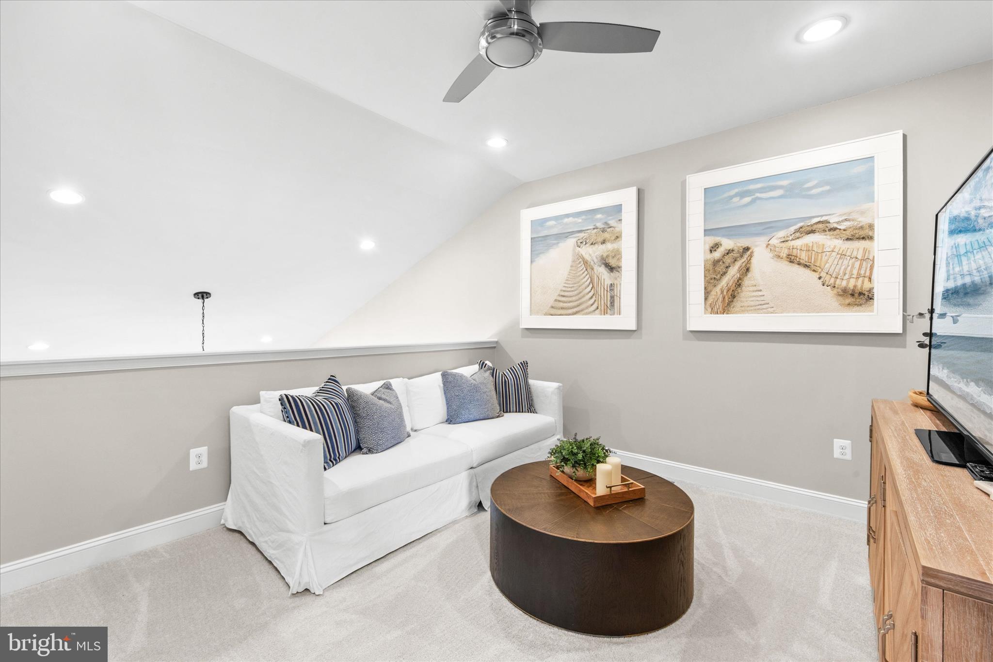 PENINSULA - Residential