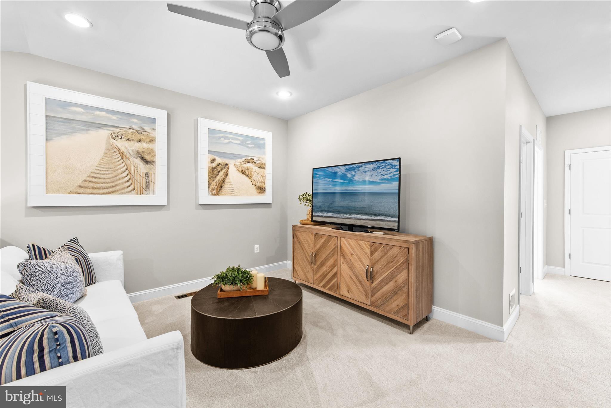 PENINSULA - Residential